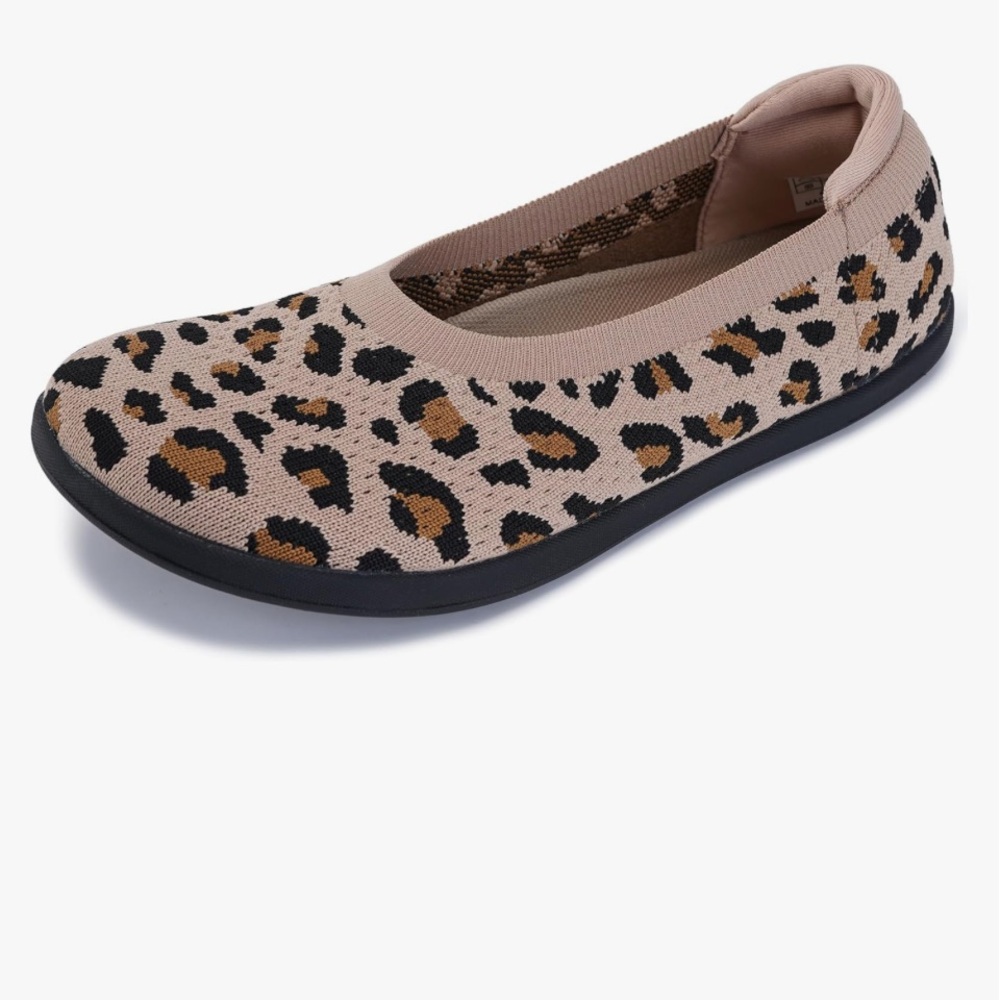 Whitin Barefoot style Leopard Print Women's Slip-On Shoes 6.5 wide 37